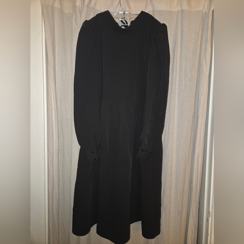 Deandri Black Clementine Dress, Size Small, Gently Worn